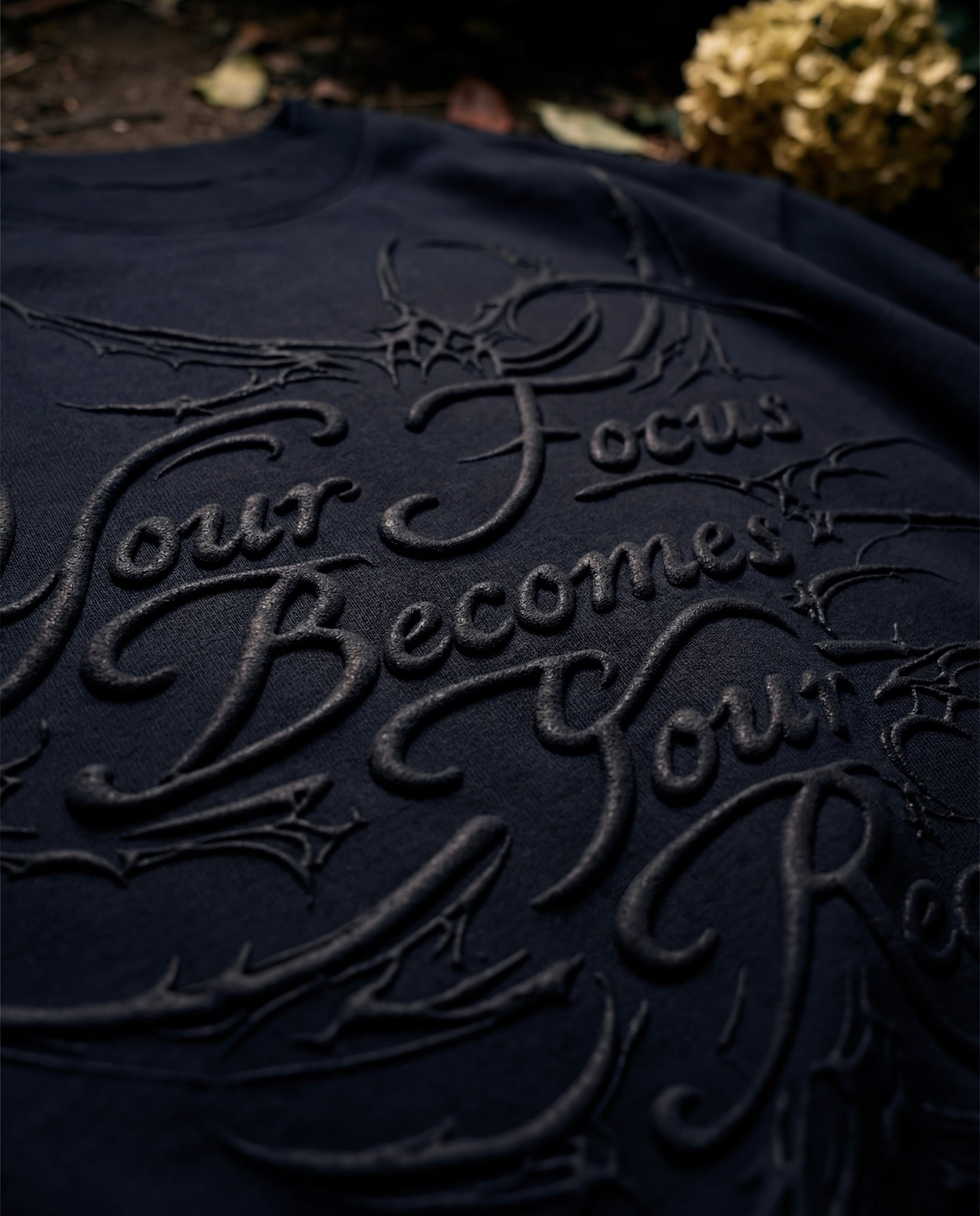 Focus ( PUFF PRINT ) Black Boxy Tee