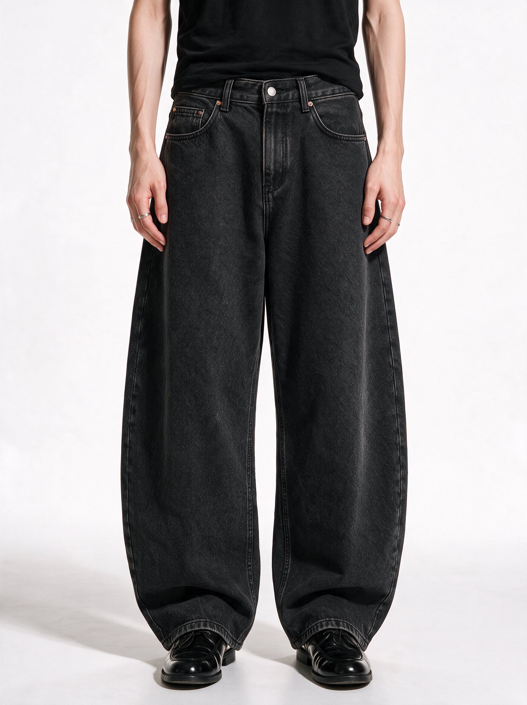 SOLID - BLACK - BAGGY BALLOON DENIM