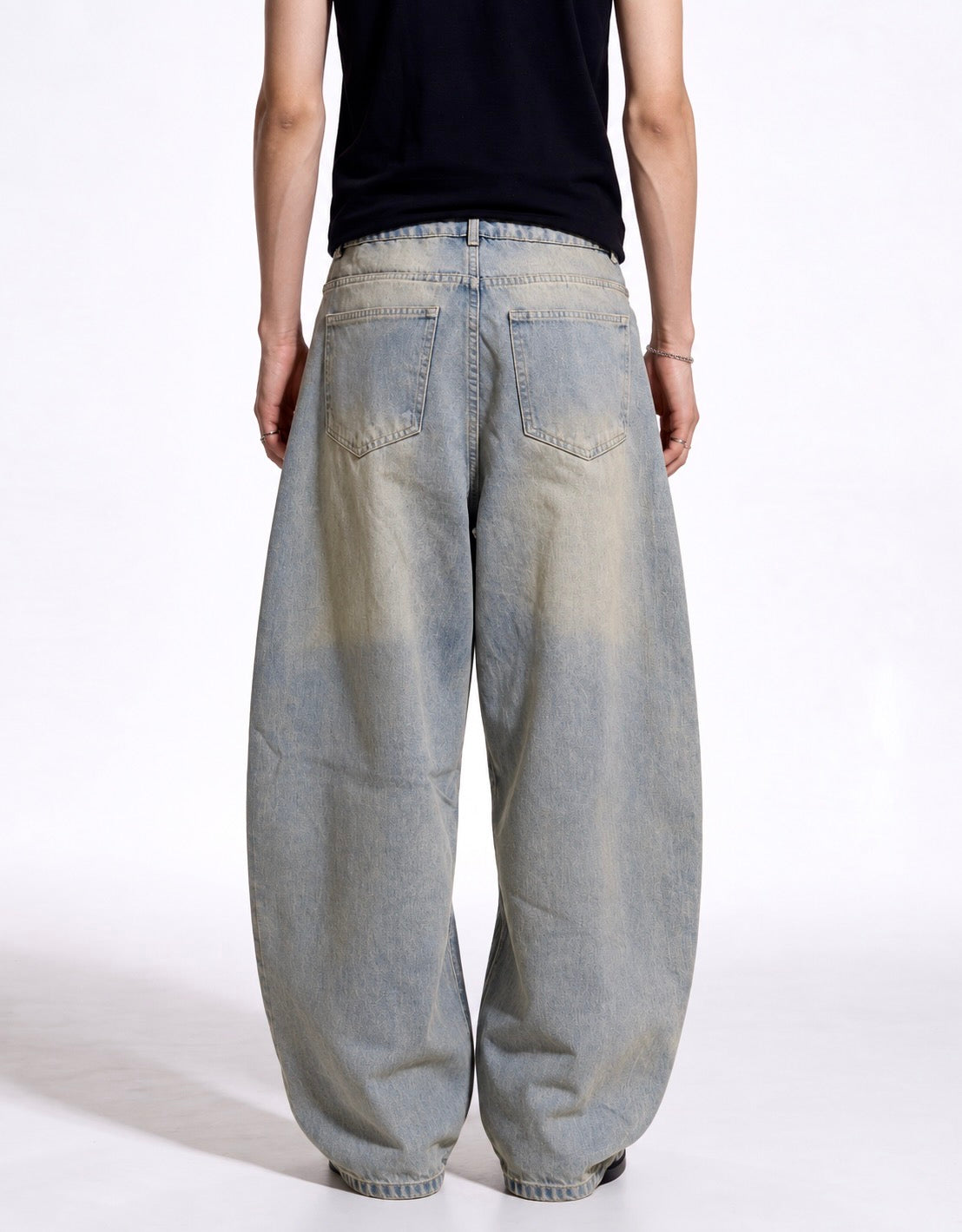 Fog-Line Balloon Baggy Jeans back